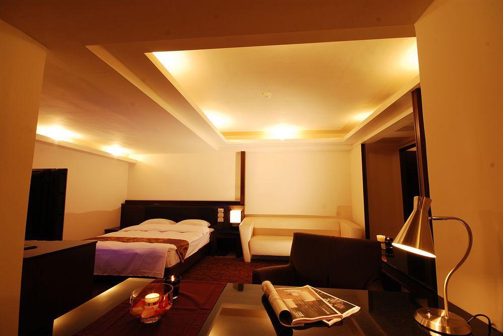 The Enterpriser Hotel Taichung Esterno foto