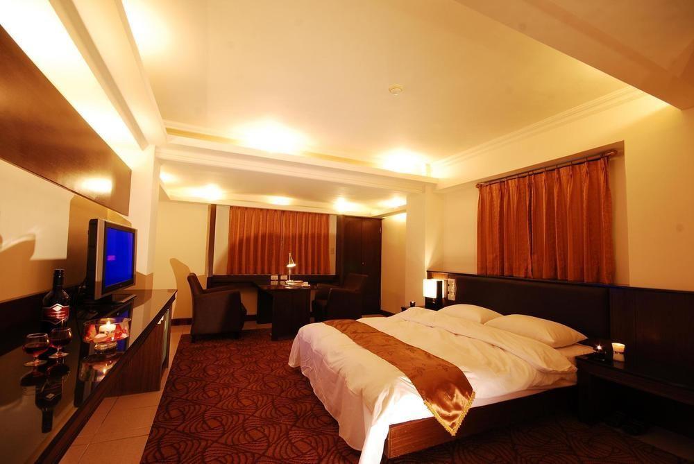 The Enterpriser Hotel Taichung Esterno foto