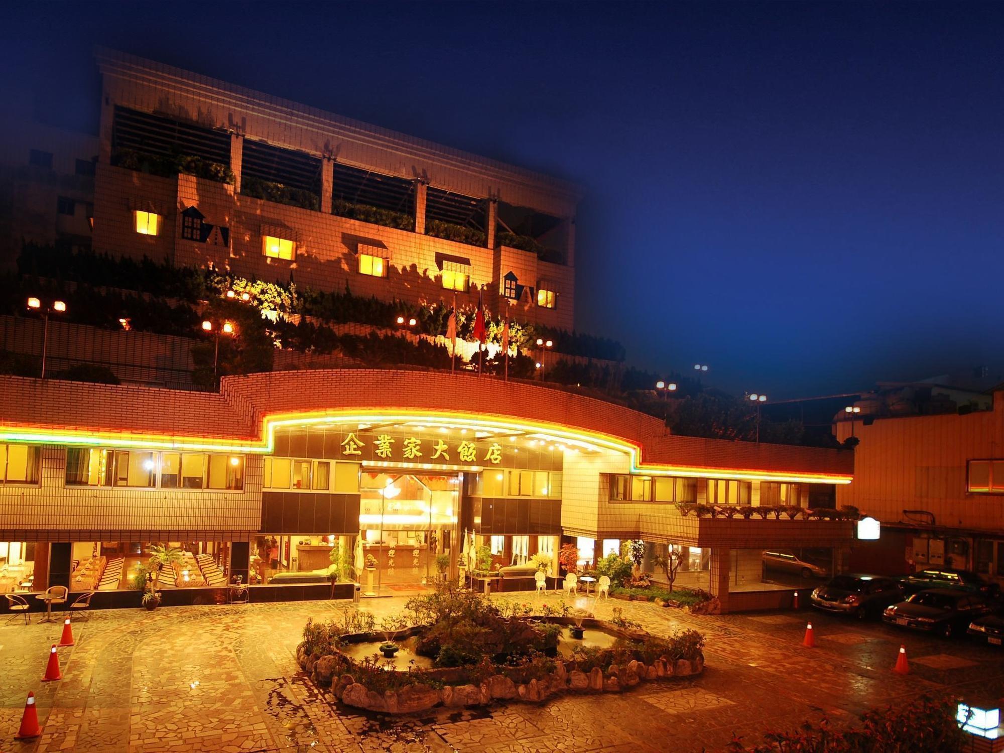 The Enterpriser Hotel Taichung Esterno foto