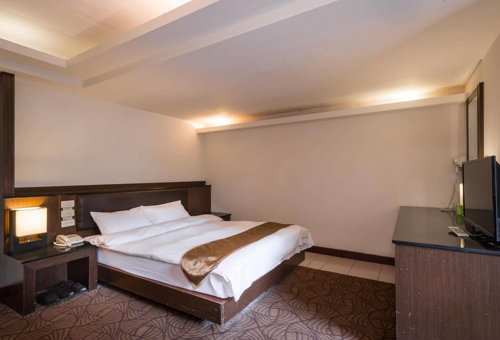 The Enterpriser Hotel Taichung Esterno foto