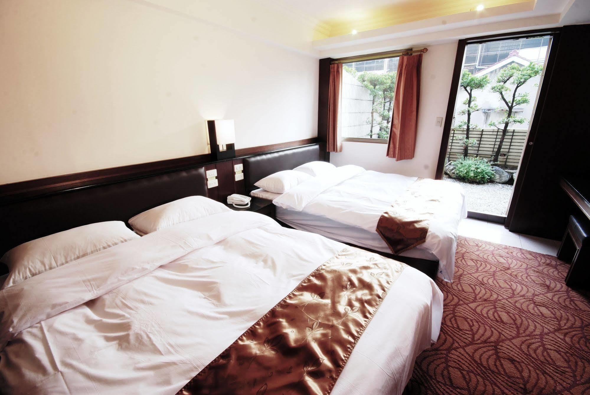 The Enterpriser Hotel Taichung Esterno foto